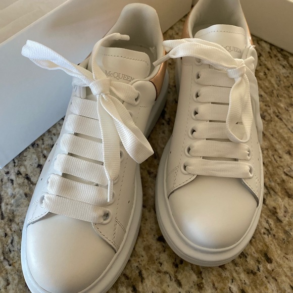 alexander mcqueen sneakers - Picture 2 of 9